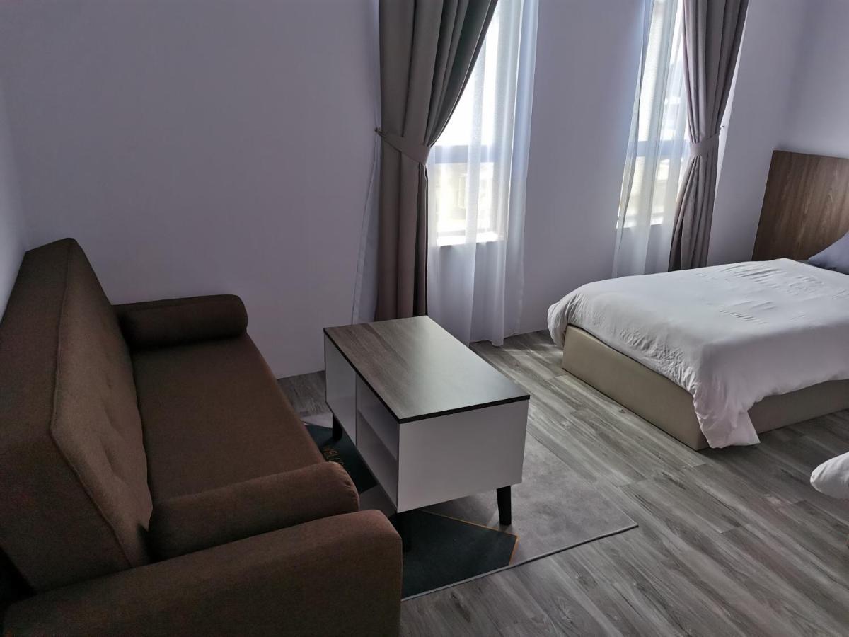 Mersingfirstfloor丰盛港二楼民宿 المظهر الخارجي الصورة